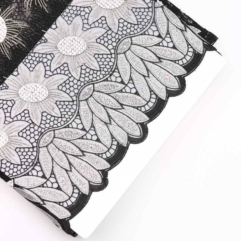 Black and White Laces Fabric High-end French Net Lace